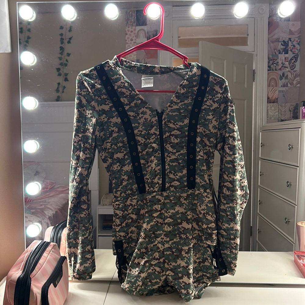 Spirit Halloween Military Girl Costume